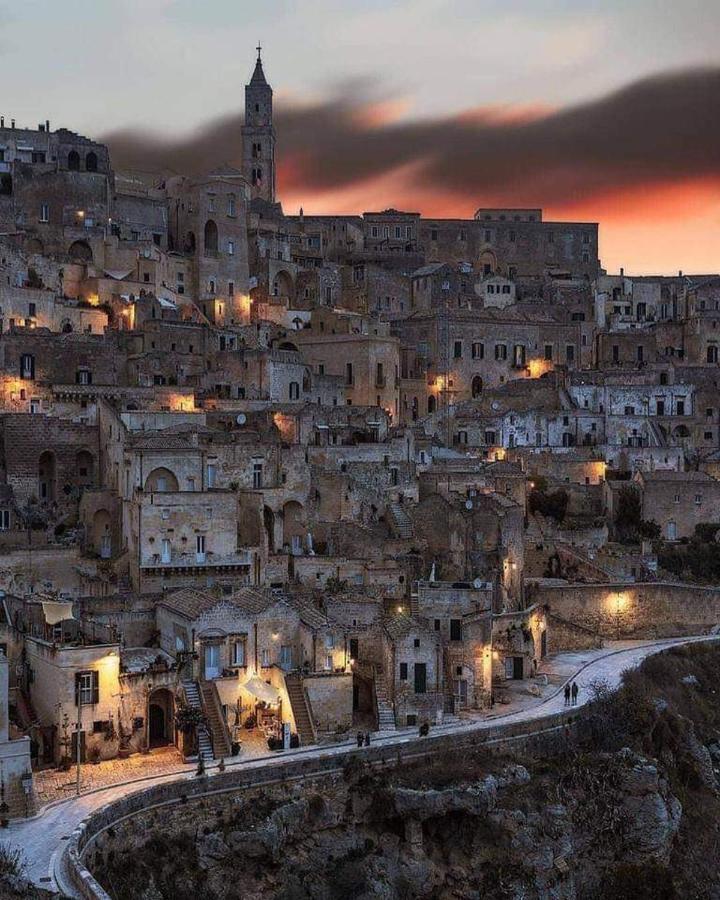 コンヴェルサーノ Fascino Anticoヴィラ エクステリア 写真